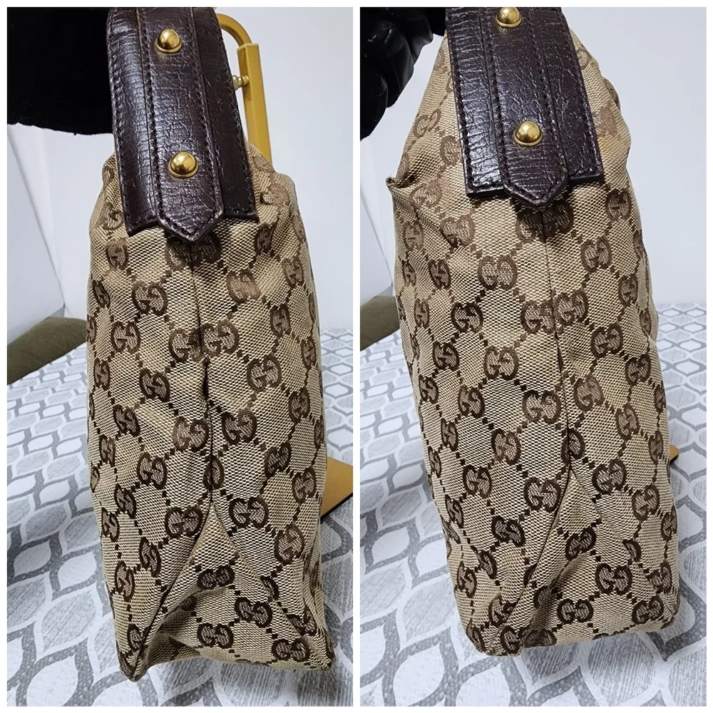 Gucci Beige/Ebony GG Canvas Medium Horsebit Hobo Bag